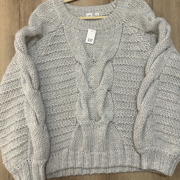 GAP Sweaters - Gap never worn knitted sweater